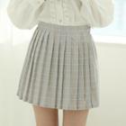 Set: Adjustable-waist Pleated Checked Skirt + Bow-tie One Size