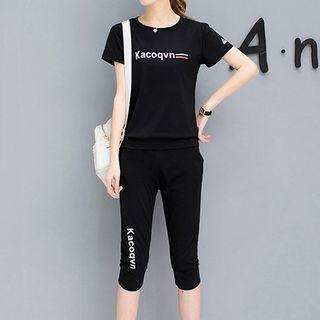 Set: Lettering Short Sleeve T-shirt + Lettering Capri Pants