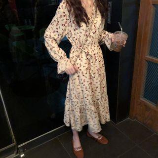 Long-sleeve Floral Chiffon V-neck Dress
