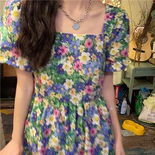 Puff-sleeve Flower Print A-line Dress Floral - Purple & White & Pink - One Size