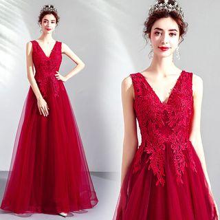 Sleeveless Crochet Lace Panel A-line Evening Gown