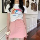 Short-sleeve Printed T-shirt / Mini Fitted Denim Skirt