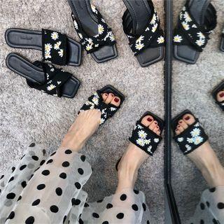 Square-toe Floral Print Slide Sandals