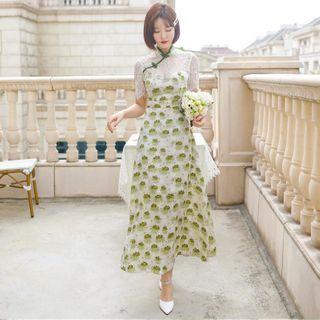 Short-sleeve Lace Panel Floral Print Midi Qipao