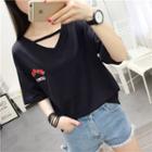 Elbow-sleeve V-neck Embroidery T-shirt