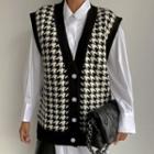 V-neck Houndstooth Loose-fit Knit Vest