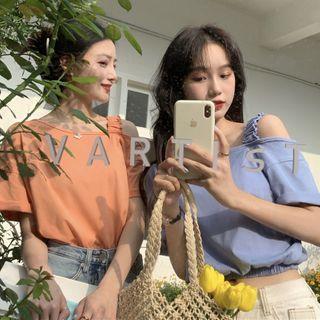 Cold-shoulder Elbow-sleeve Cropped T-shirt