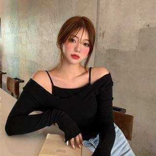 Set: Off-shoulder Long-sleeve Top + Camisole