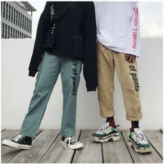 Cropped Lettering Cargo Pants