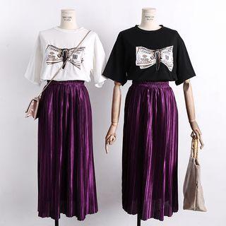 Set: Print Short-sleeve T-shirt + Accordion Midi Skirt