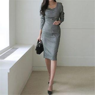 Sweetheart-neck Shirred Midi Dress
