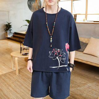 Set: 3/4-sleeve Floral Print T-shirt + Shorts