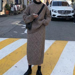Plain Cable-knit Sweater / Knit Skirt