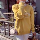 Letter Slit-side Fleece-lined Pullover