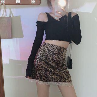 Long-sleeve Cropped Light Jacket / Tank Top / Fitted Leopard Print Mini Skirt / Set