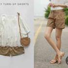 Cuff-hem Pintuck Shorts