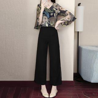 Set: Printed Elbow-sleeve Blouse + Wide-leg Pants