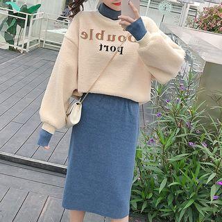 Set: Turtleneck Lettering Fleece Sweatshirt + Plain Midi H-line Skirt