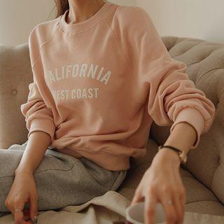Pastel Raglan Letter Sweatshirt