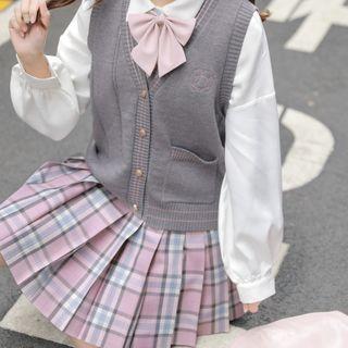 Embroidered Button-up Sweater Vest