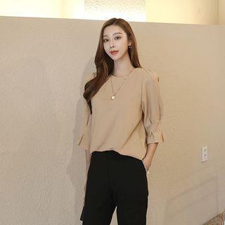 Elbow-sleeve Keyhole-back Blouse