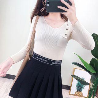 Long-sleeve V-neck Knit Pocket Top
