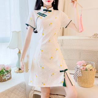 Short-sleeve Embroidered Slit-side Dress