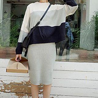 Set: Color Block Sweater + Knit Skirt
