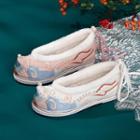 Fluffy Trim Embroidered Hidden Wedge Hanfu Shoes