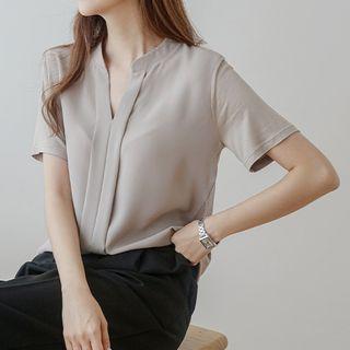 Open-placket Pleated Paneled Top