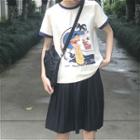 Contrast Trim Printed T-shirt / Pleated Skirt