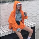 Hooded Zip Jacket / Plain Shorts