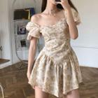 Square-neck Color-block Puff-sleeve Dress / Floral Ruffle Puff-sleeve Dress