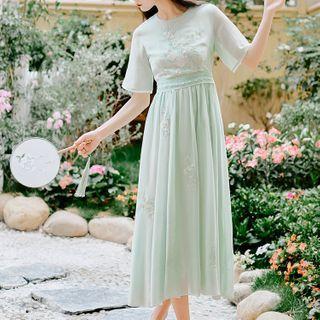 Floral Embroidered Tie-waist Short-sleeve Midi A-line Dress