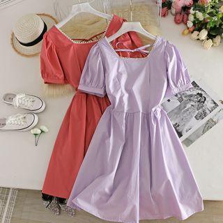 Square Collar Lace Up Puff-sleeved Dress