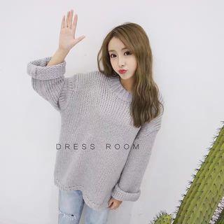 Cutout Back Chunky Knit Sweater