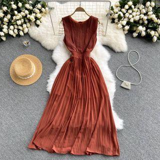 Accordion Pleat Chiffon Sleeveless Dress