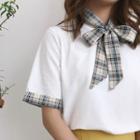 Short-sleeve T-shirt With Check Scarf