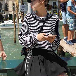 Long Sleeve Striped Knit Top Black - One Size