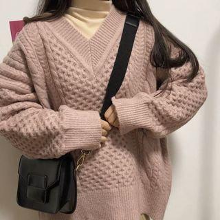 Long-sleeve Cable Knit Top / High-waist Plain Knit Pants