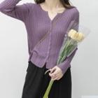 Long-sleeve V-neck Cropped Single-breasted Plain Knit Top
