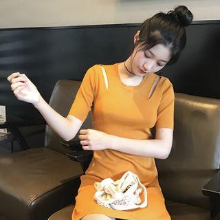 Short-sleeve Cut Out Knit Dress