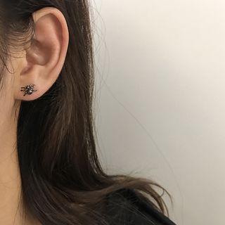 925 Sterling Silver Spider Earring 1 Pair - 925 Silver - Stud Earring - Black - One Size