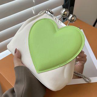 Heart Detail Chain Strap Crossbody Bag