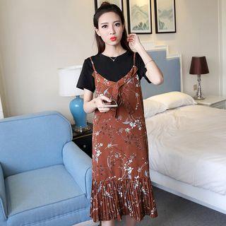Set: Print Strap Dress + Short-sleeve T-shirt