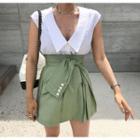 V-neck Sleeveless Blouse / Lace-up Mini A-line Skirt