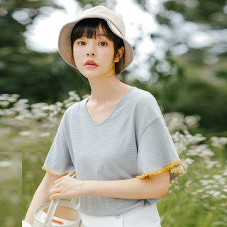 Lace Trim Striped Short-sleeve V-neck T-shirt