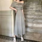 Elbow-sleeve Letter T-shirt / A-line Midi Skirt