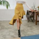 Diagonal Ruffle-hem Skirt
