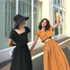 Set: Square-neck Short-sleeve Cropped Top + Skirt
